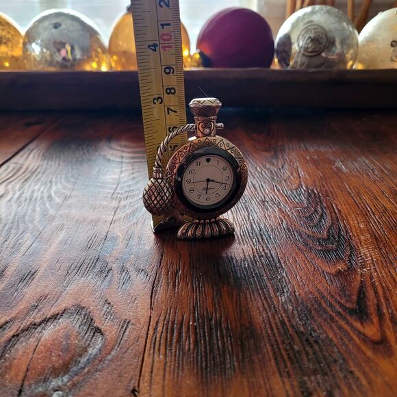 Brighton Perfume Bottle Clock Etched Silver Design Bottle Shaped - Picture 5 of 5